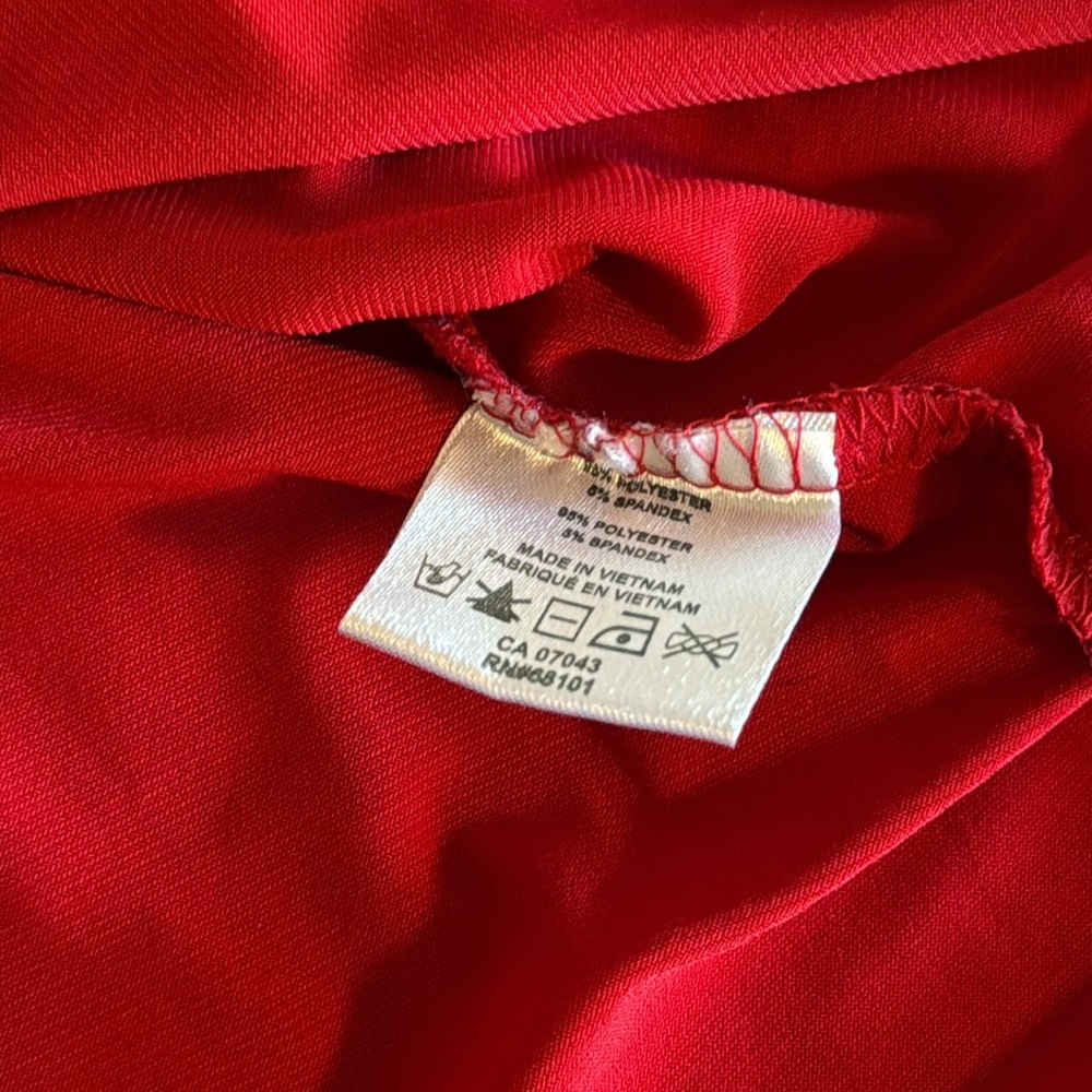 Belldini Women’s Red Halter Keyhole Front Sleeveless Top Size M - Picture 6 of 9